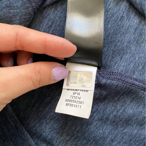 The North Face Dark Blue Heather High Neck FlashDryTank Top Womens Small - Picture 3 of 7